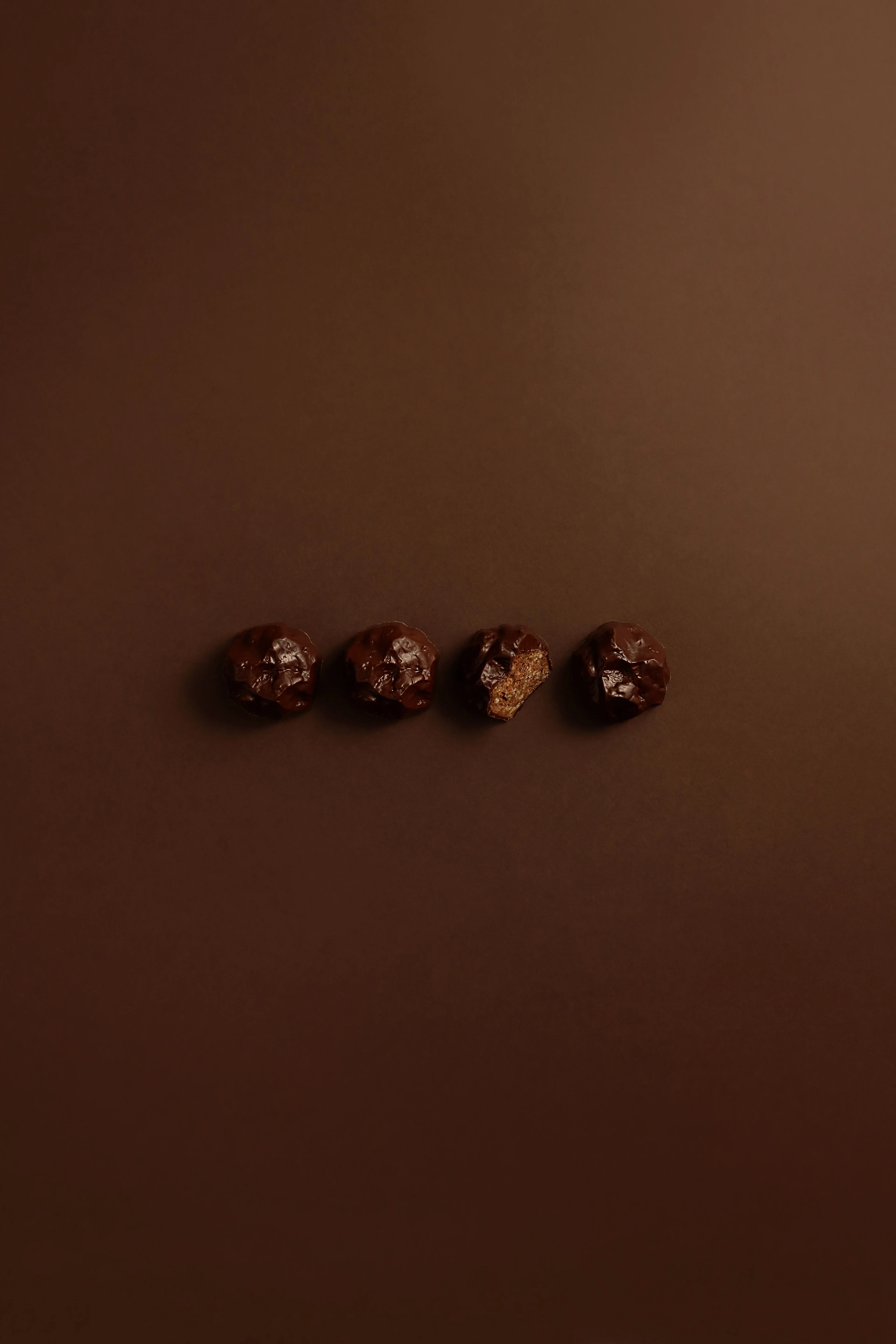Rocher noisette 4 pièces chocolat noir - Image 2
