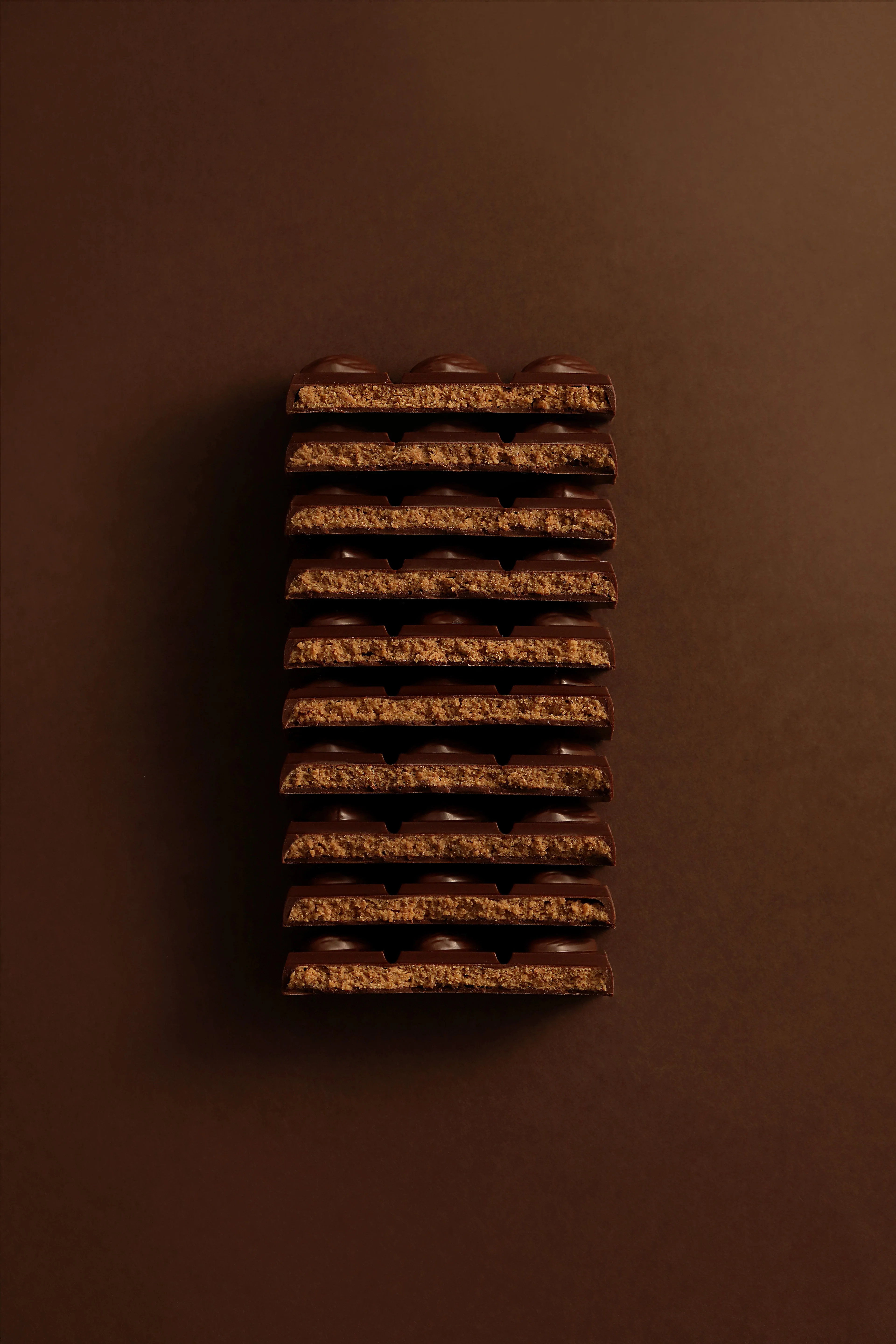 Tablette amande noisette chocolat noir - Image 2