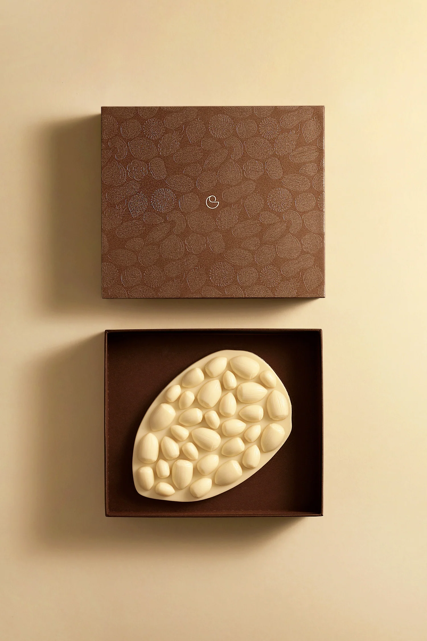 Tablette mendiant noisette chocolat blanc